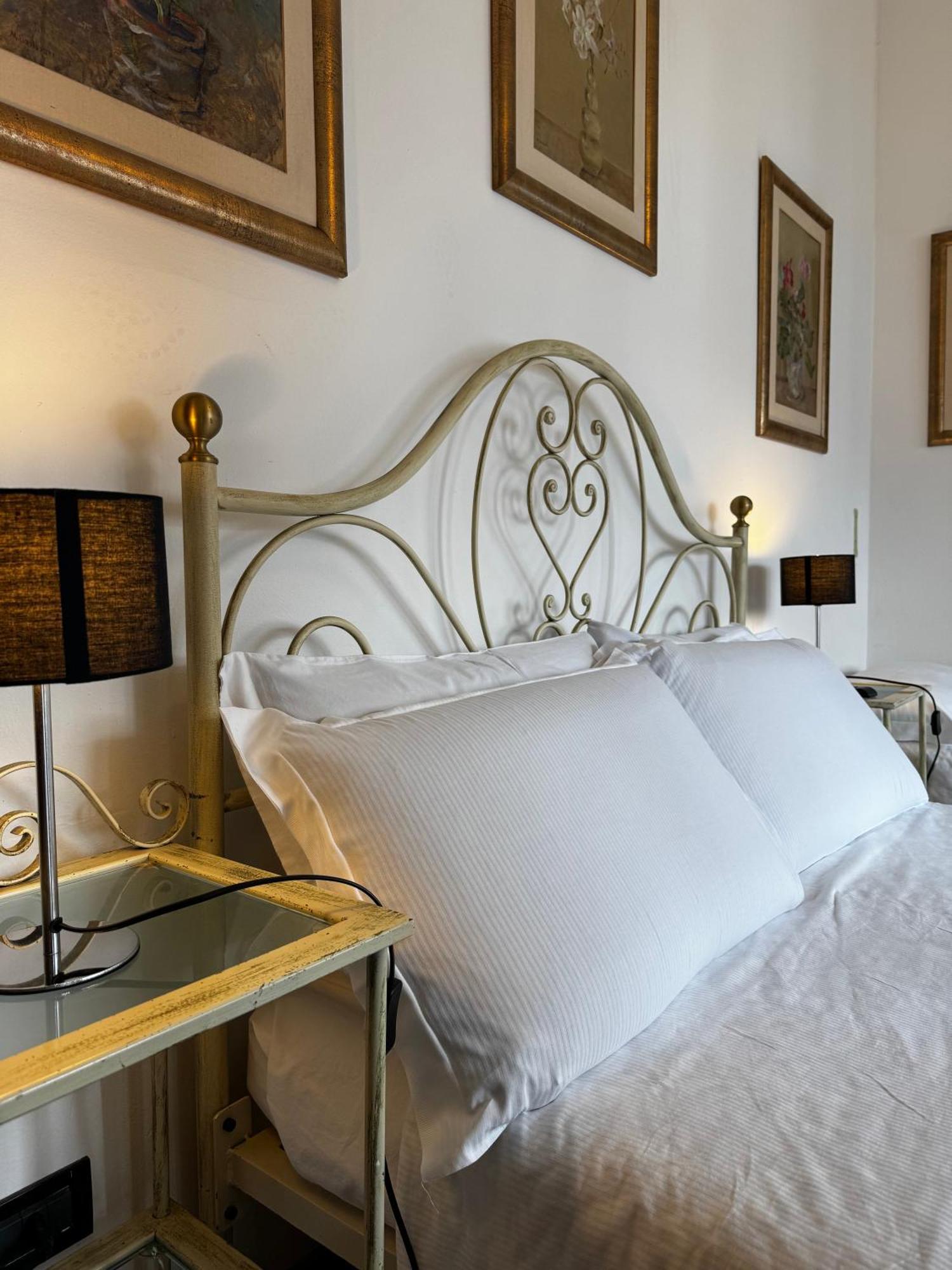 Wonderful Lake View Apartments With Pool With Breakfast Gardasee Тори дел Бенако Екстериор снимка