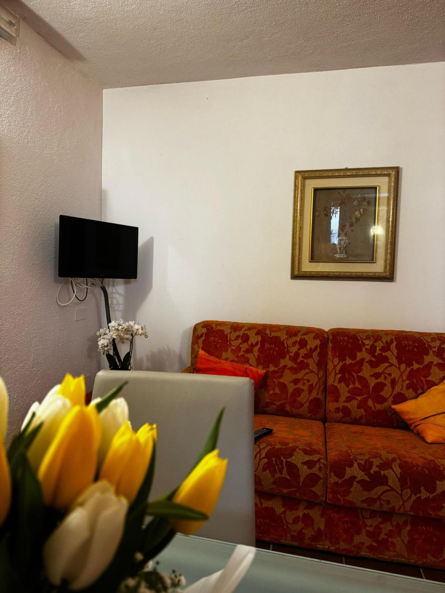 Wonderful Lake View Apartments With Pool With Breakfast Gardasee Тори дел Бенако Екстериор снимка
