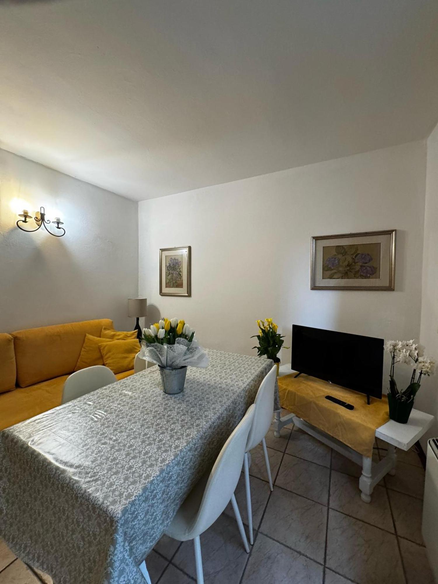 Wonderful Lake View Apartments With Pool With Breakfast Gardasee Тори дел Бенако Екстериор снимка