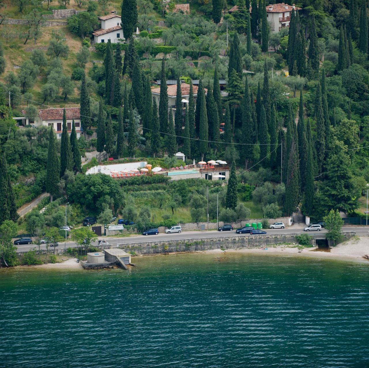 Wonderful Lake View Apartments With Pool With Breakfast Gardasee Тори дел Бенако Екстериор снимка